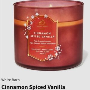 White Barn Cinnamon Spiced Vanilla 3-Wick Candle.